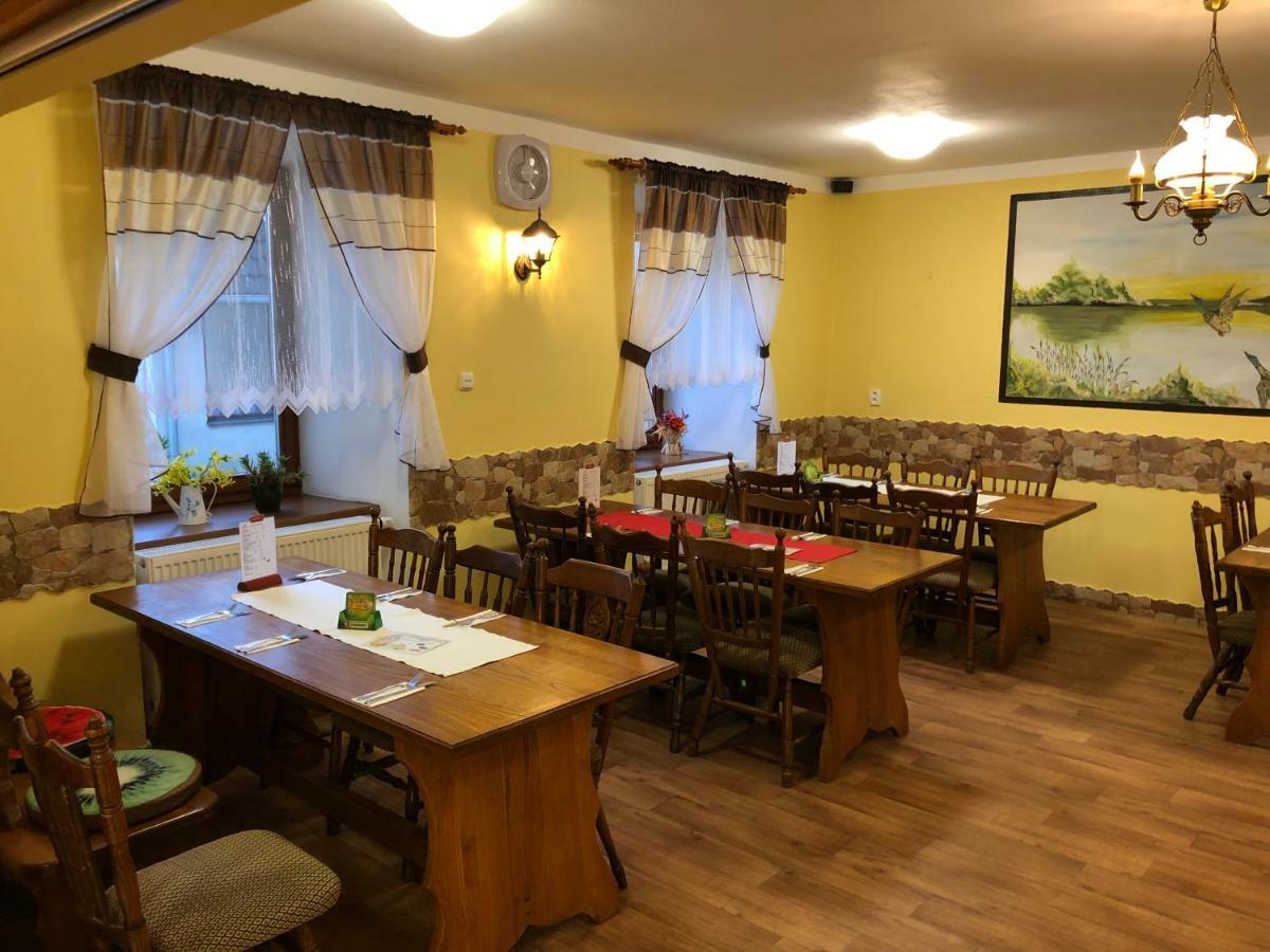 Penzion Samorost Jarosov nad Nezarkou Exteriör bild